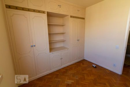 Quarto 1 de apartamento à venda com 2 quartos, 70m² em Tijuca, Rio de Janeiro