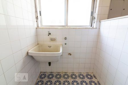 Apartamento à venda com 70m², 2 quartos e 1 vaga Apartamento à venda com 70m², 2 quartos e 1 vagaÁrea de Serviço