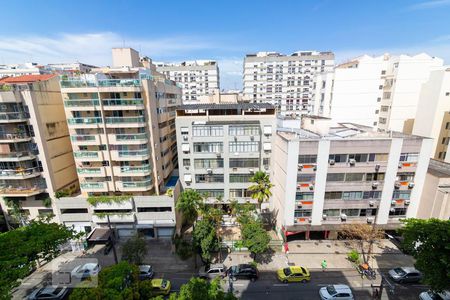 Vista da Sala de apartamento à venda com 2 quartos, 70m² em Tijuca, Rio de Janeiro