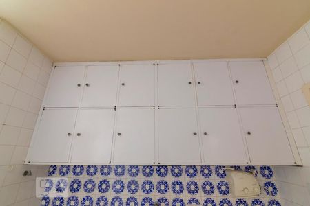 Apartamento à venda com 70m², 2 quartos e 1 vaga Apartamento à venda com 70m², 2 quartos e 1 vagaCozinha - Armários