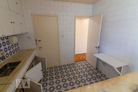 Apartamento à venda com 70m², 2 quartos e 1 vaga Apartamento à venda com 70m², 2 quartos e 1 vagaCozinha