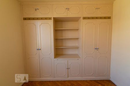 Quarto 1 de apartamento à venda com 2 quartos, 70m² em Tijuca, Rio de Janeiro