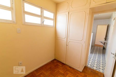 Apartamento à venda com 70m², 2 quartos e 1 vaga Apartamento à venda com 70m², 2 quartos e 1 vagaQuarto de Serviço