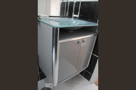 Apartamento para alugar com 56m², 2 quartos e 1 vagaBanheiro