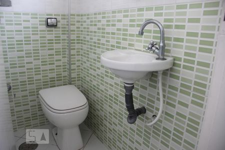 Apartamento para alugar com 56m², 2 quartos e 1 vagaBanheiro de Serviço