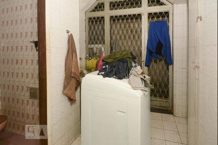 Casa à venda com 600m², 4 quartos e 2 vagasÁrea de Serviço