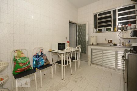 Casa à venda com 600m², 4 quartos e 2 vagasCozinha
