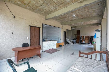 Sala de casa para alugar com 4 quartos, 600m² em Taquara, Rio de Janeiro