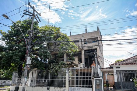Casa à venda com 600m², 4 quartos e 2 vagasFachada