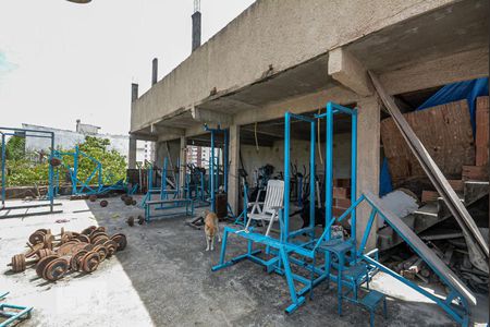 Casa à venda com 600m², 4 quartos e 2 vagasÁrea comum - Academia