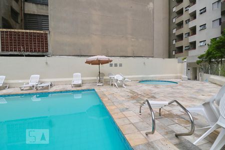Apartamento para alugar com 36m², 1 quarto e 1 vagaÁrea comum - Piscina