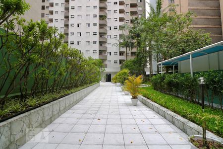 Apartamento para alugar com 36m², 1 quarto e 1 vagaFachada