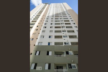 Apartamento para alugar com 70m², 3 quartos e 1 vaga Apartamento para alugar com 70m², 3 quartos e 1 vagaFachada