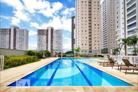 Apartamento para alugar com 70m², 3 quartos e 1 vagaÁrea comum - Piscina