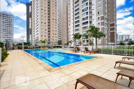 Apartamento para alugar com 70m², 3 quartos e 1 vagaÁrea comum - Piscina