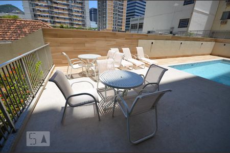 Apartamento para alugar com 59m², 1 quarto e 1 vagaÁrea comum - Piscina