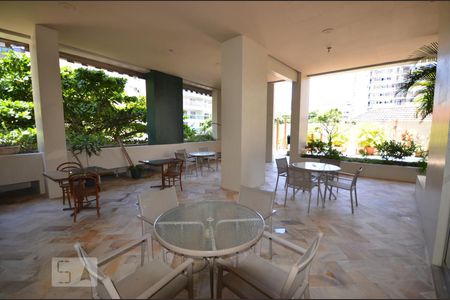 Apartamento para alugar com 59m², 1 quarto e 1 vagaÁrea comum