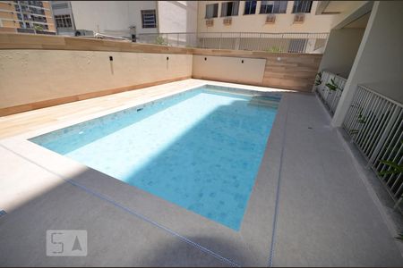 Apartamento para alugar com 59m², 1 quarto e 1 vagaÁrea comum - Piscina