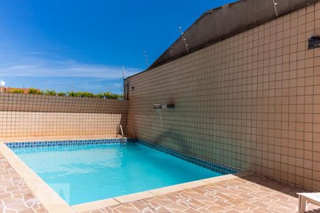 Apartamento à venda com 129m², 3 quartos e 2 vagas Apartamento à venda com 129m², 3 quartos e 2 vagasÁrea comum - Piscina