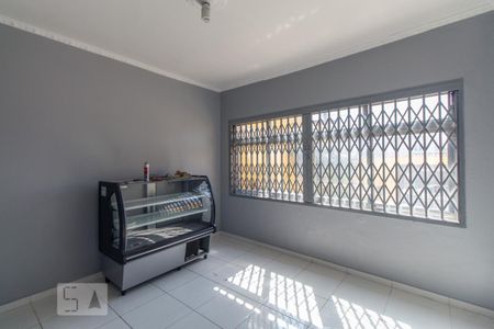 Sala de casa à venda com 5 quartos, 130m² em Vila Ema, São Paulo