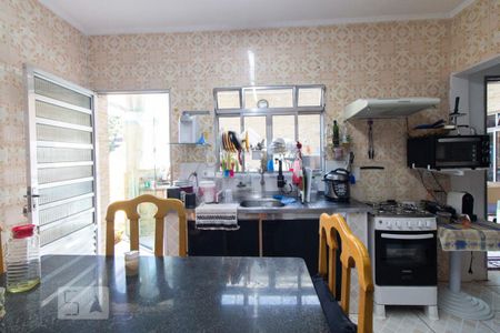 Casa à venda com 130m², 5 quartos e 3 vagasCozinha 2