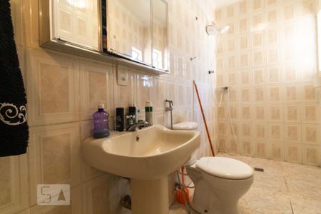 Casa à venda com 130m², 5 quartos e 3 vagasBanheiro 4