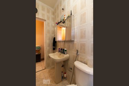 Casa à venda com 130m², 5 quartos e 3 vagasBanheiro 4