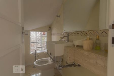 Casa para alugar com 200m², 3 quartos e 2 vagas Casa para alugar com 200m², 3 quartos e 2 vagasLavabo