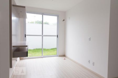Sala de apartamento à venda com 2 quartos, 76m² em Protásio Alves, Porto Alegre