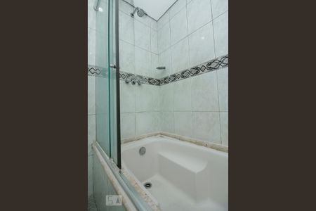 Apartamento para alugar com 104m², 4 quartos e 2 vagasBanheiro suíte - Banheira