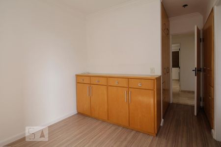 Apartamento para alugar com 104m², 4 quartos e 2 vagasDetalhe quarto suíte