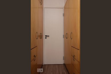 Apartamento para alugar com 104m², 4 quartos e 2 vagasQuarto suíte - Armários
