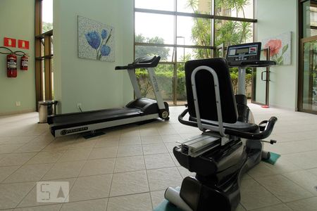 Apartamento para alugar com 104m², 4 quartos e 2 vagasÁrea comum - Academia