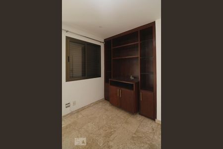 Apartamento para alugar com 104m², 4 quartos e 2 vagasDetalhe da sala