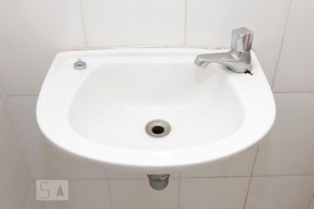 Apartamento para alugar com 104m², 4 quartos e 2 vagasBanheiro de serviço - Pia