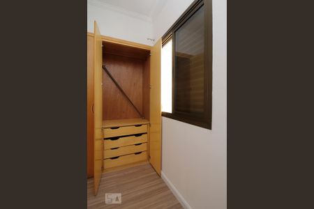 Apartamento para alugar com 104m², 4 quartos e 2 vagasQuarto 3 - Armários