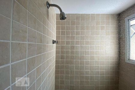 Apartamento à venda com 109m², 3 quartos e 2 vagas Apartamento à venda com 109m², 3 quartos e 2 vagasChuveiro