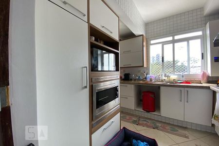 Apartamento à venda com 109m², 3 quartos e 2 vagas Apartamento à venda com 109m², 3 quartos e 2 vagasCozinha