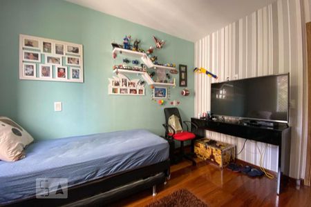 Apartamento à venda com 109m², 3 quartos e 2 vagas Apartamento à venda com 109m², 3 quartos e 2 vagasQuarto 3