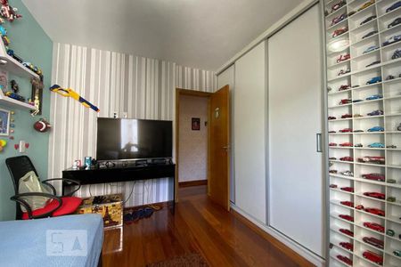 Apartamento à venda com 109m², 3 quartos e 2 vagas Apartamento à venda com 109m², 3 quartos e 2 vagasQuarto 3