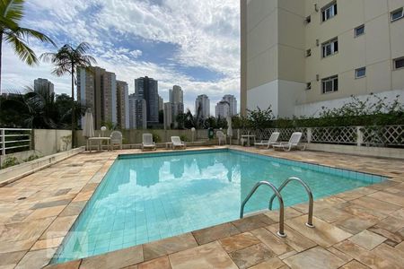 Apartamento à venda com 109m², 3 quartos e 2 vagas Apartamento à venda com 109m², 3 quartos e 2 vagasÁrea comum - Piscina