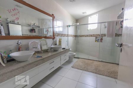 Casa à venda com 1100m², 5 quartos e 10 vagas Suíte 5 Banheiro