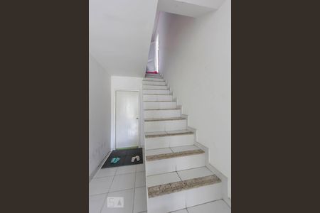 Casa à venda com 1100m², 5 quartos e 10 vagasEscada 