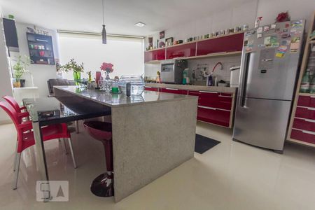 Casa à venda com 1100m², 5 quartos e 10 vagasCozinha 3