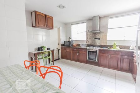 Cozinha 1 de casa à venda com 5 quartos, 1100m² em Pechincha, Rio de Janeiro