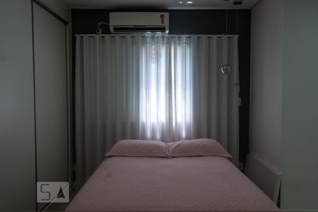 Quarto 1 - Suíte de casa à venda com 3 quartos, 301m² em Vila Gomes Cardim, São Paulo
