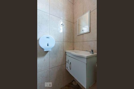 Casa para alugar com 90m², 2 quartos e 1 vaga Casa para alugar com 90m², 2 quartos e 1 vagaBanheiro
