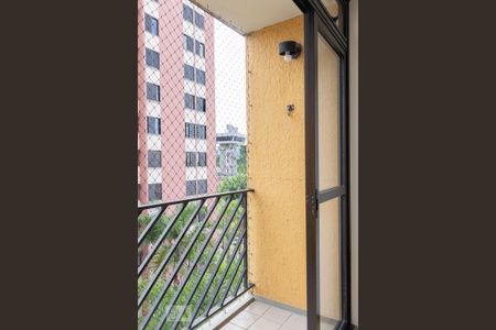 Sacada de apartamento para alugar com 3 quartos, 79m² em Vila Campestre, São Paulo