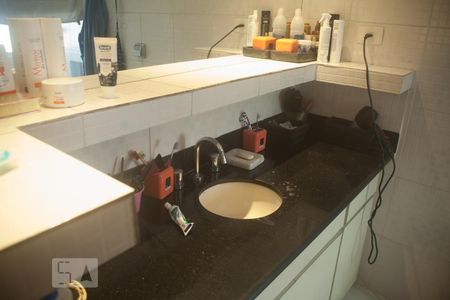 Apartamento à venda com 160m², 2 quartos e 1 vagaBanheiro da Suíte