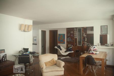 Apartamento à venda com 160m², 2 quartos e 1 vagaSala